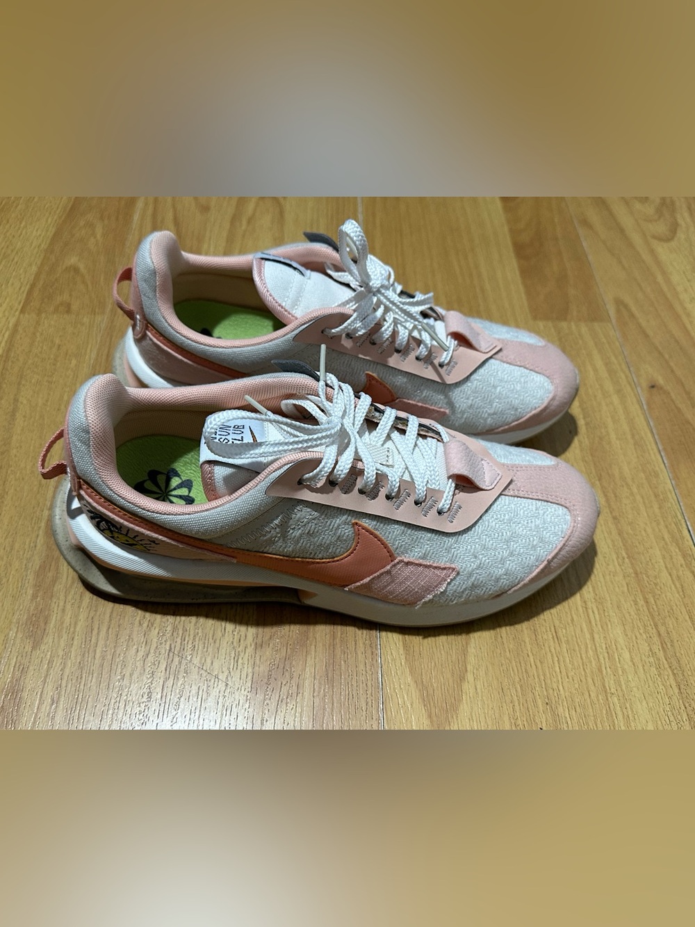 Nike Women Sun Club Sneakers